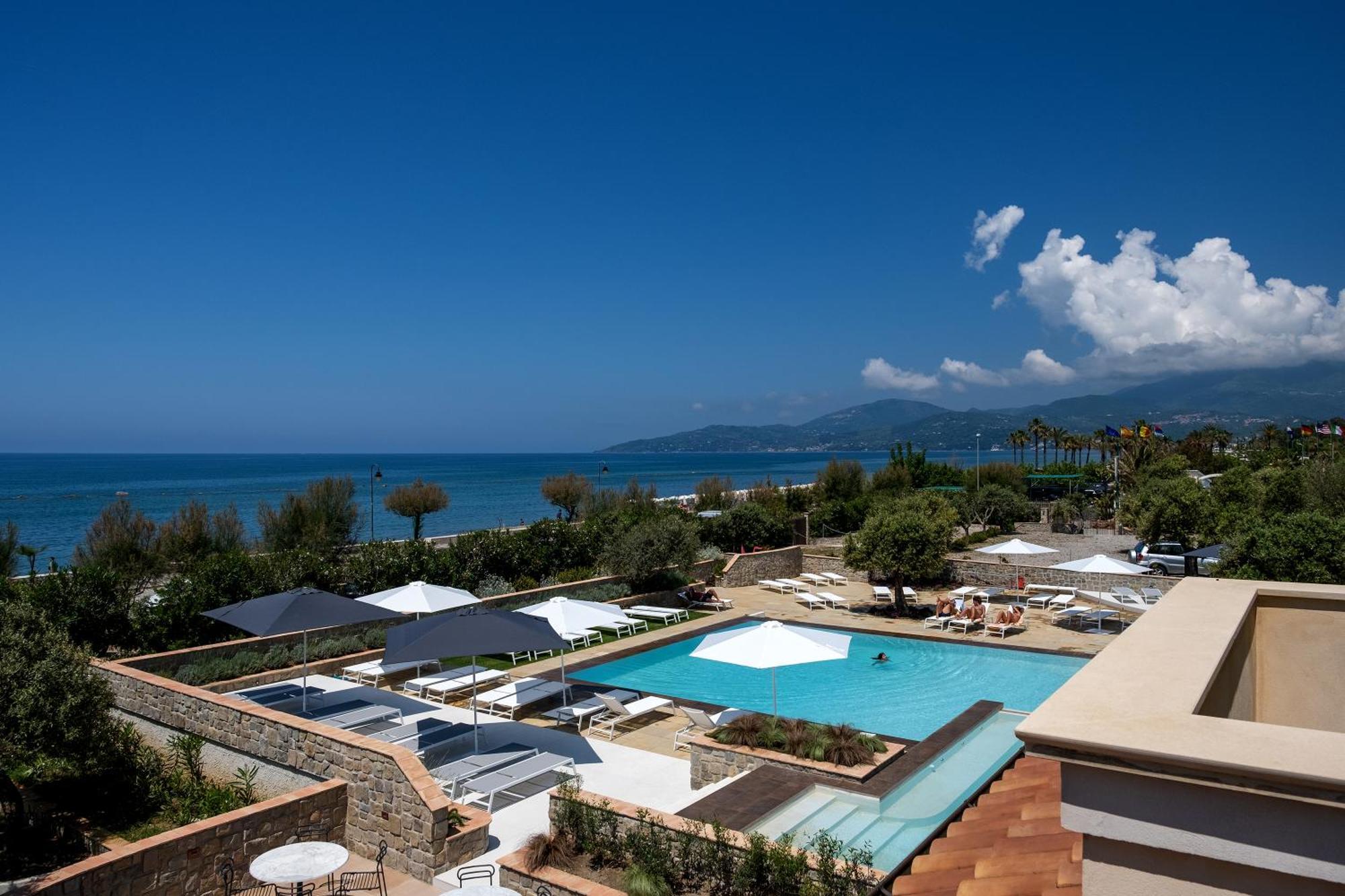 Oliveto A Mare - &