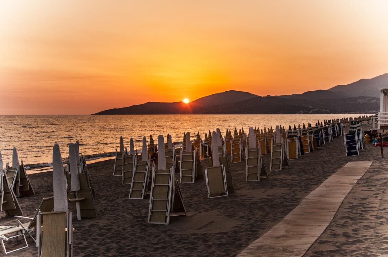 Aparthotel Oliveto A Mare - & *